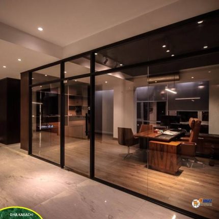 GLASS PARTITION
