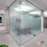 GLASS PARTITION